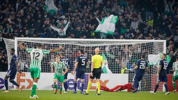 Europa League, Μπέτις-Ολυμπιακός 1-0: Πικρή ήττα και... τελικός με τη Μίλαν - Δείτε το γκολ που έκρινε το ματς