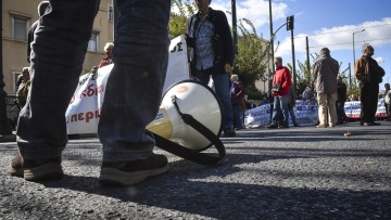 ΑΔΕΔΥ: Οι νέες συντάξεις μειώνονται έως 40% με το νόμο Κατρούγκαλου