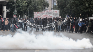 Επεισόδια στο κέντρο στην πορεία για τον Αλέξη Γρηγορόπουλο