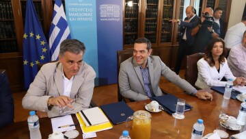 «Πρωταθλήτρια» σε χρέη, φόρους, λιτότητα, ανεργία η Ελλάδα την τριετία του ΣΥΡΙΖΑ