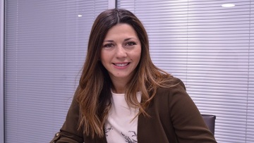 ΝΔ: Εξωφρενική η αγωγή Βαξεβάνη κατά Ζαχαράκη