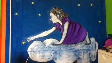 Ο street artist Bleeps.gr δίνει ζωή στο εγκαταλελειμμένο αεροδρόμιο του Ελληνικού