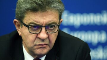 Αριστερά και Κεντροαριστερά απορρίπτουν τις εξαγγελίες Μακρόν περί αυξήσεων