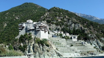 Guardian: Η ένταση Ουκρανίας – Ρωσίας φτάνει στο Άγιο Όρος