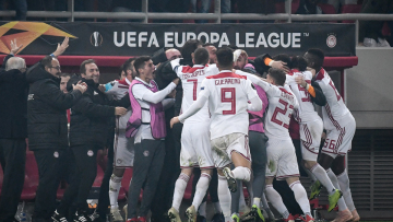 Ιστορική πρόκριση του Ολυμπιακού στους «32» του Europa League με το 3-1 επί της Μίλαν