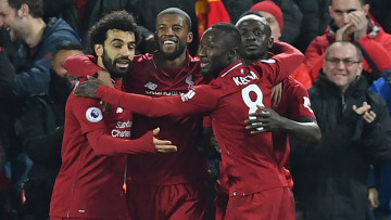 Premier League, Λίβερπουλ-Μάντσεστερ Γιουνάιτεντ 3-1: Ο Σακίρι έσπασε την κατάρα και την έστειλε στην κορυφή!