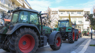 Κινητοποιήσεις αγροτών: Βγήκαν τα τρακτέρ σε Φάρσαλα και Πλατύκαμπο