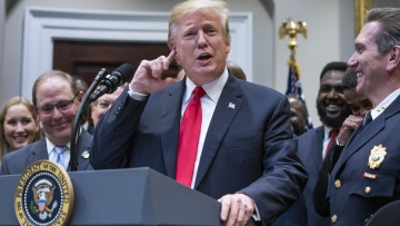 Ο Τραμπ πανηγυρίζει: Νικήσαμε το ISIS στη Συρία