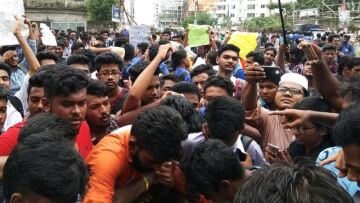 Αιματοβαμμένες εκλογές στο Μπαγκλαντές: Στους 17 οι νεκροί των επεισοδίων