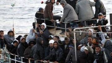 «Ποδαρικό» για το 2018 με 38 μετανάστες στη Σάμο