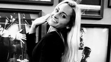 Βασιλική Μιλλούση: Μας συστήνει την κούκλα αδερφή της