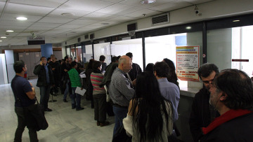 Φιάσκο με τις 12 δόσεις για τις οφειλές: Γιατί «άδειασε» ο Τσακαλώτος την Αντωνοπούλου