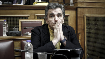 Κόντρα στη Βουλή για τη διαδικασία του επείγοντος σχετικά με το πολυνομοσχέδιο «μαμούθ»