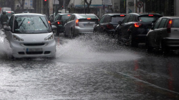 Καιρός: Τι είναι η «Ψυχρή Λίμνη» που φέρνει καταιγίδες και πτώση θερμοκρασίας - Απομακρύνεται η σκόνη