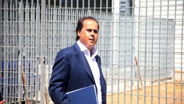 Δίωξη κατά Παπασταύρου για απόπειρα απάτης σε βάρος του Δημοσίου