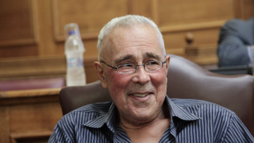 Ζουράρις: Ιδέα δεν έχω αν είμαι στην κοινοβουλευτική ομάδα των ΑΝΕΛ!