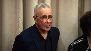 Άναψε φωτιές στο Μαξίμου η υπόθεση Ζουράρι λίγο πριν το πολυνομοσχέδιο