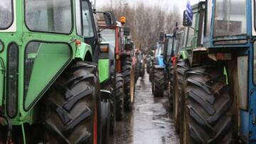 Στους δρόμους οι αγρότες από τη Δευτέρα - Πού θα στήσουν τα πρώτα μπλόκα