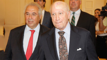 Συνομιλίες για το Σκοπιανό με το «Μακεδονία» στο τραπέζι