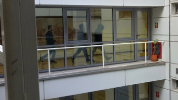 Εισβολή Ρουβίκωνα στο υπ. Οικονομικών - Εφτασαν στο γραφείο Τσακαλώτου!