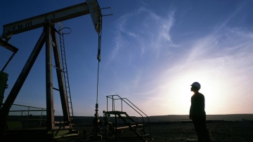 Ρωσία: Τα έσοδα της Μόσχας από το πετρέλαιο μειώνονται, μετά το πλαφόν από τη Δύση	