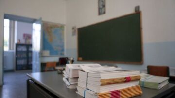 Γαβρόγλου: Δωρεάν τα βιβλία των ξένων γλωσσών στα σχολεία από του χρόνου