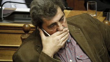 Πολάκης ειρωνεύεται ΠΟΕΔΗΝ: «Καμιά σαρανταριά όλοι κι όλοι χωρίς τα μπαλόνια»