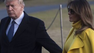 Νέο «χαστούκι» της Μελάνια στον Τραμπ: Η στιγμή που πάει να της πιάσει το χέρι και το τραβά!