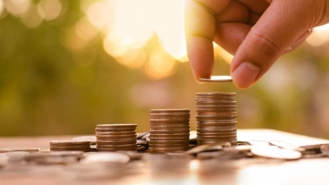 Με φόρο 10% «καθάρισαν» όσοι μπήκαν στη ρύθμιση για το «μαύρο χρήμα»