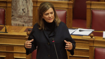 Ράνια Αντωνοπούλου: Δεν παραιτούμαι - Θα επιστρέψω τα 23.000 ευρώ που εισέπραξα