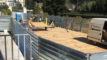 Εργοτάξιο το προαύλιο της Βουλής -  Υπό επισκευή ο θόλος της Ολομέλειας