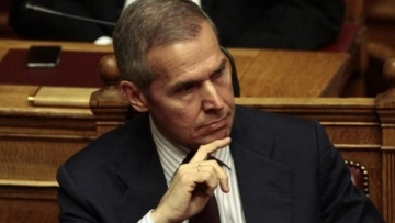 Θανάσης Δάβακης: Απαγορεύω στους γύφτους να με ψηφίζουν