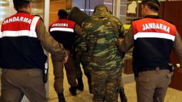 «Τα παιδιά ήταν πολύ - πολύ στεναχωρημένα» λέει η μεταφράστρια των δύο Ελλήνων στρατιωτικών