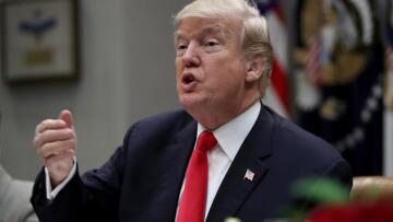 Τραμπ: Η ΕΕ δεν έχει συμπεριφερθεί σωστά στις ΗΠΑ στις εμπορικές τους σχέσεις