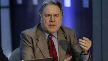 Κατρούγκαλος: Αν κάνουν τους στρατιωτικούς «πιόνια» στη διπλωματική σκακιέρα θα το μετανιώσουν