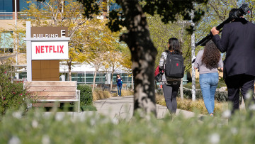 Μπήκαμε στα γραφεία της Netflix: Το event, οι εγκαταστάσεις και το ελληνικό πάρτι