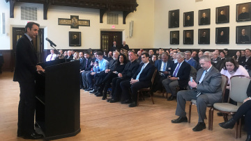 Μητσοτάκης από Βοστώνη: Η Ελλάδα έχει πληρώσει το τίμημα των λαϊκίστικων κυβερνήσεων