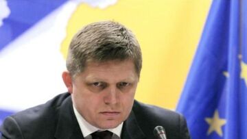 Ο πρόεδρος της Σλοβακίας έκανε δεκτή την παραίτηση του πρωθυπουργού Ρόμπερτ Φίτσο