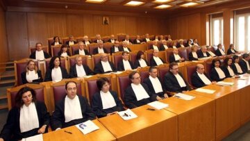 Απόφαση ΣτΕ για Θρησκευτικά: 5 από τα 25 μέλη τάχθηκαν υπέρ της απόφασης Φίλη