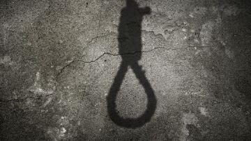 Αχαΐα: Βρέθηκε κρεμασμένος σε δέντρο από τα ανίψια του