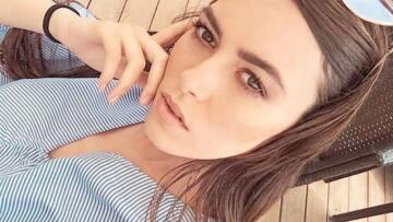 H Εβελίνα Σκίτσκο υπέγραψε το πρώτο της συμβόλαιο