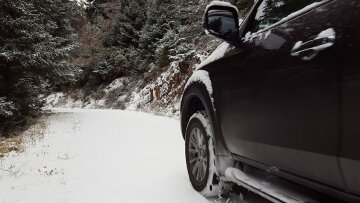 SOS: Οδήγηση σε χιόνι και πάγο