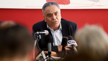 Σκουρλέτης: «Οι δηλώσεις Καμμένου προφανώς δημιουργούν πρόβλημα συνοχής στην κυβέρνηση»  