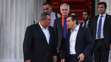 Θέμα ημερών το διαζύγιο Καμμένου-Τσίπρα: Πού το πάει ο υπουργός Άμυνας