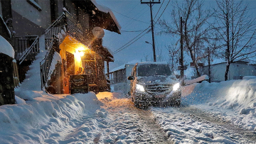 Καιρός: Επελαύνει ο χιονιάς-  Διακοπή κυκλοφορίας σε 30 σημεία σε όλη την Ελλάδα