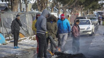Θεσσαλονίκη: Επεισόδια με πρόσφυγες και οδηγούς στα Διαβατά - Έξι συλλήψεις