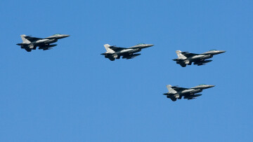 Ερωτήματα για τον τρόπο εξουσιοδότησης του Καμμένου  για την αναβάθμιση των F-16 από τις ΗΠΑ