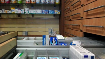 Θεσσαλονίκη: Κακοκαιρία και αργίες έφεραν ελλείψεις στα φάρμακα