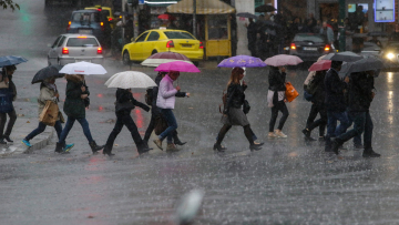 Καιρός: Έρχεται η «Υπατία» με χιόνια μέχρι το μεσημέρι - Ακολουθούν καταιγίδες και νοτιάδες 9 μποφόρ