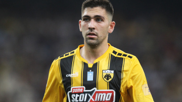 Υπέγραψε το νέο του συμβόλαιο με την ΑΕΚ ο Μπακασέτας